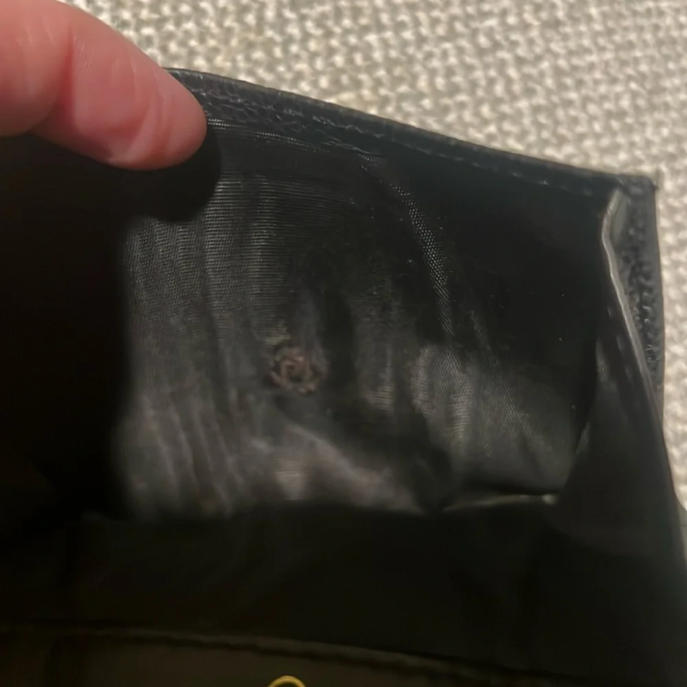 Chanel caviar bifold black wallet  Authentic